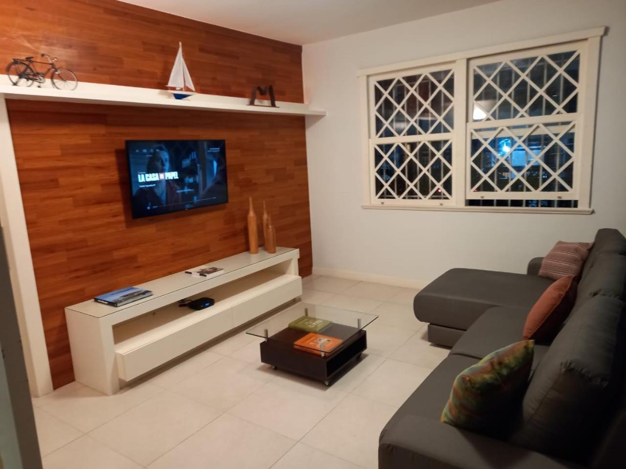 Apartemen Leblon Raridade Na Quadra Da Com Garagem E Jardim De Inverno