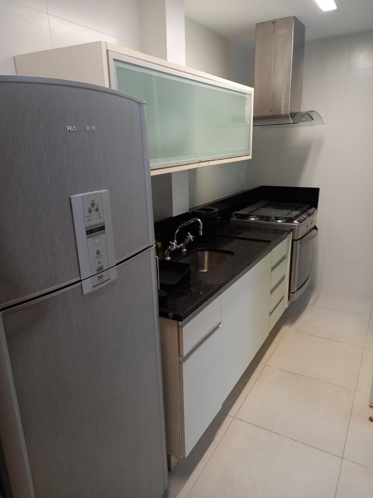 Apartemen Leblon Raridade Na Quadra Da Com Garagem E Jardim De Inverno Rio de Janeiro