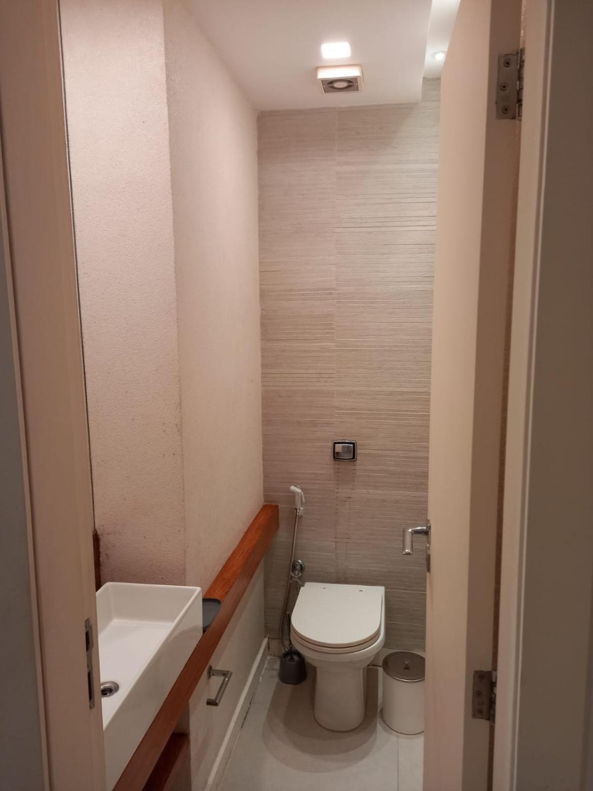 Leblon Raridade Na Quadra Da Com Garagem E Jardim De Inverno Apartemen